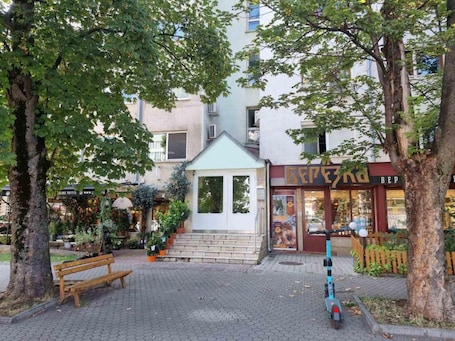 Apartment | Exterior