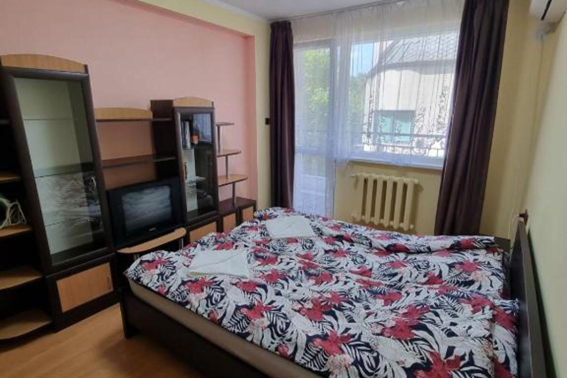 2 soverom, strykejern/-brett, wi-fi (inkludert) og sengetøy