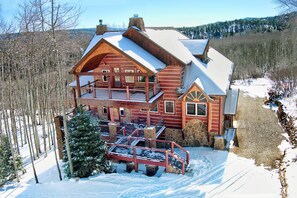 Exterior - Large Deck with Hot Tub | Pets | Angel Fire Villa (Angel Fire)