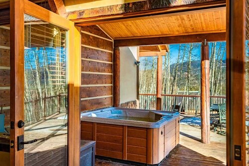 Large Deck with Hot Tub | Pets | Angel Fire Villa