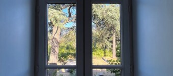 Charming house with swimming pool, sleeps 24