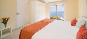 1 bedroom, desk, iron/ironing board, WiFi