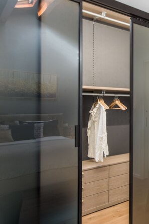 Apartment, 2 Bedrooms | 2 bedrooms, iron/ironing board, cribs/infant beds, free WiFi - Casa all'ex Fabbrica di Pomodoro (Palermo)