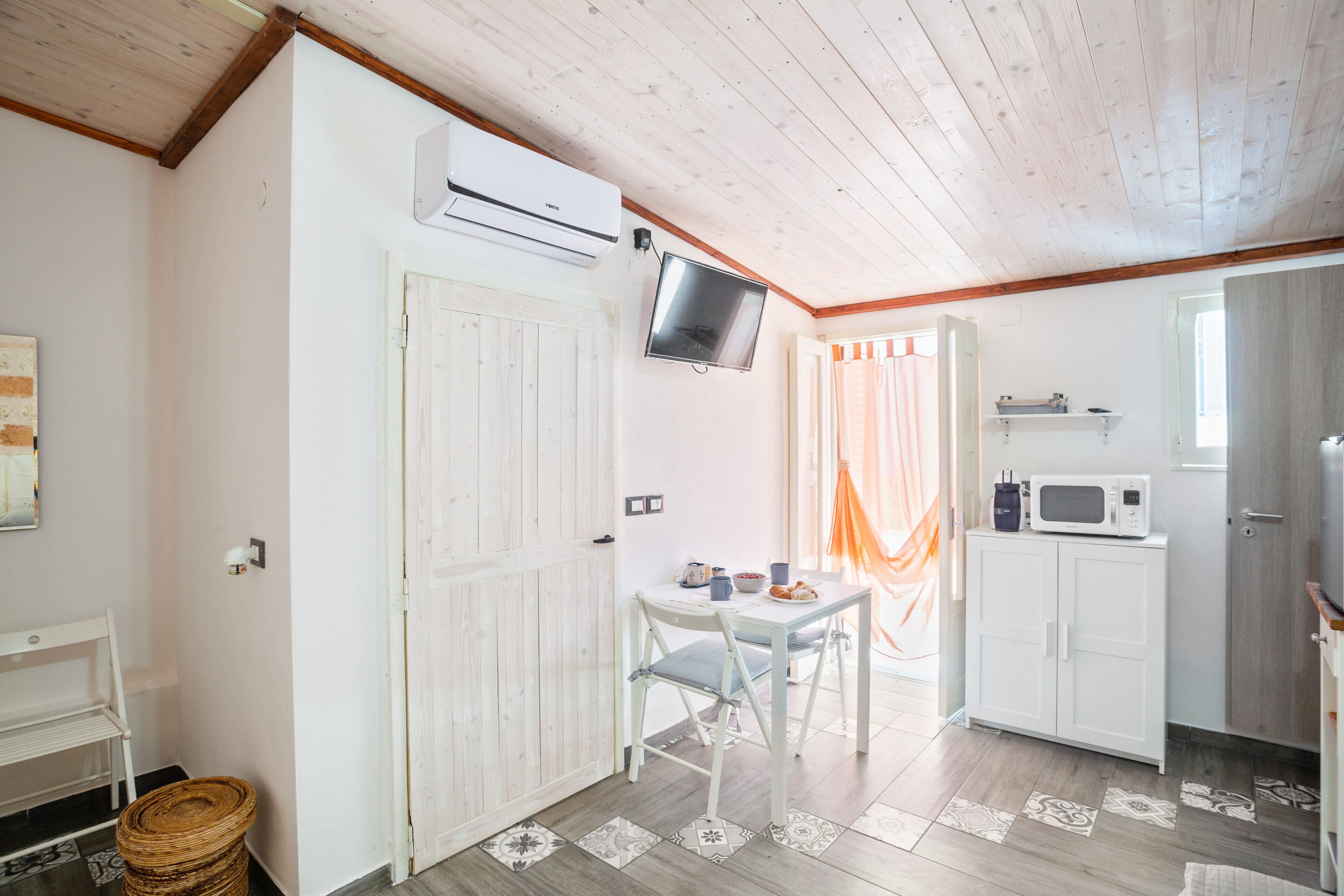 Apartamento, 1 quarto | Cozinha privada | Frigobar, micro-ondas, máquina de café expresso