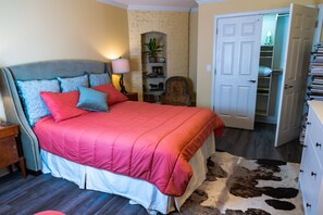 2 chambres, fer et planche à repasser, Wi-Fi gratuit, draps fournis