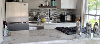 Pratt Lake Place: The Perfect Spring Break Retreat for Relaxation & Fun