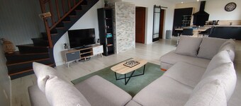 Comfortable Chalet - View of Lake Aiguebelette