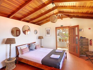 1 camera, ferro/asse da stiro, culla da viaggio, Wi-Fi gratuito