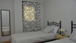 Free WiFi, bed sheets