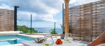 Lanati bungalow with private pool & sea view