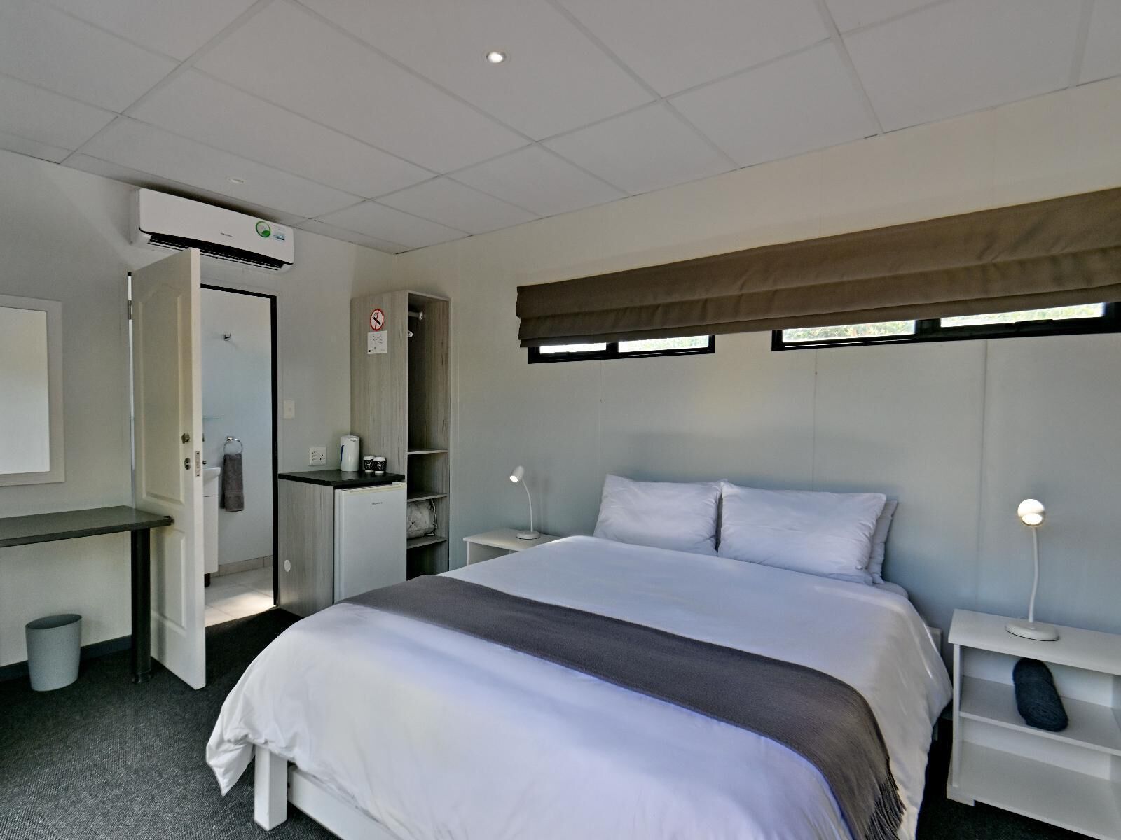 Family Room | Premium bedding, minibar, desk