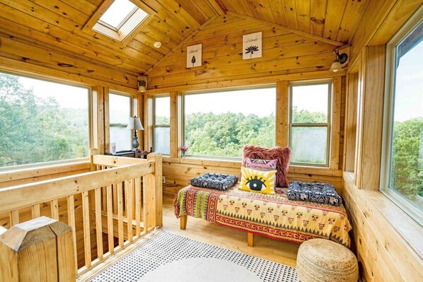 4 bedrooms, free WiFi, bed sheets