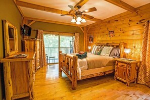 4 bedrooms, free WiFi, bed sheets