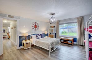 2 bedrooms, desk, iron/ironing board, travel cot