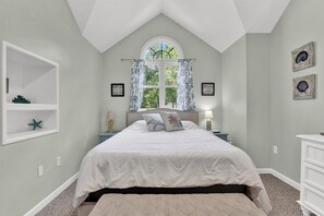 3 camere, una scrivania, ferro/asse da stiro, Wi-Fi gratuito