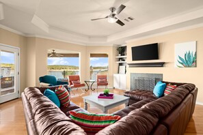 Smart TV, table football, ping pong, books