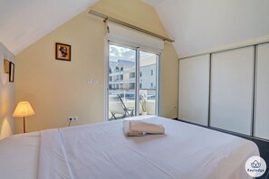 1 bedroom, iron/ironing board, free WiFi, bed sheets
