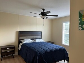 4 habitaciones, tabla de planchar con plancha y wifi gratis