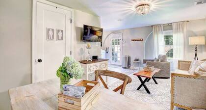 Garden Cottage · Garden Cottage - Fire Pit and Grill near Beaches