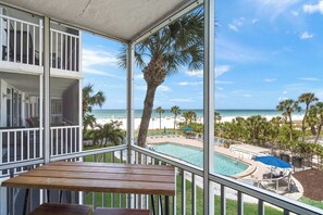 Outdoor dining - Crystal Sands Tower Unit 309 - Beachfront (Sarasota)