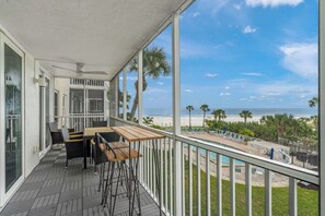 Outdoor dining - Crystal Sands Tower Unit 309 - Beachfront (Sarasota)