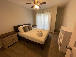 3 bedrooms, desk, free WiFi, bed sheets