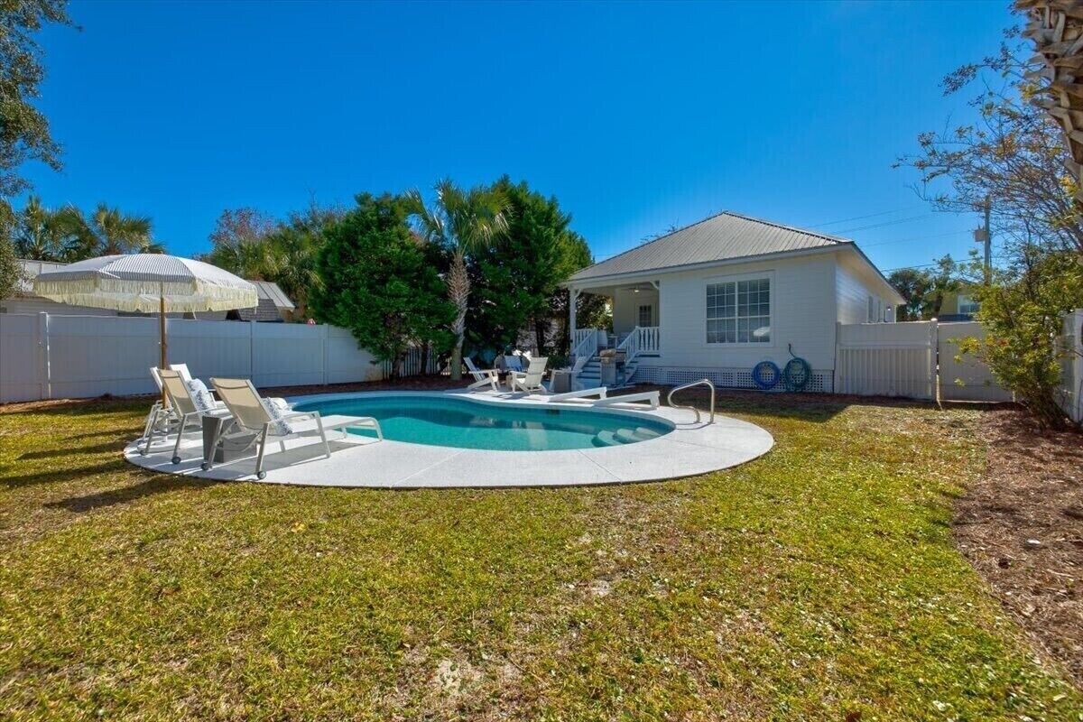 Photo 23 of FREE GOLF CART. private HEATED pool option. Walk to the beach.Sleeps 10!