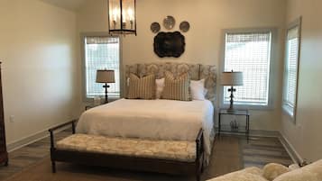 4 bedrooms, free WiFi, bed sheets