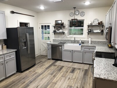 SunShiner Farm - Shiner, TX