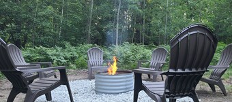 Cozy Cabin in the Woods with a Short walk to the Lake, ORV Trails, and Skiing!