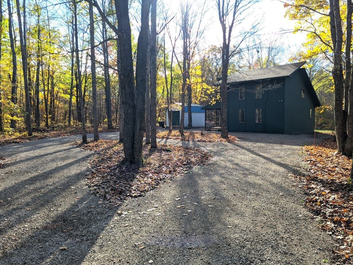 Short Walk To The Lake & ORV Trails With Golf/Skiing Nearby!Ask about Discounts!