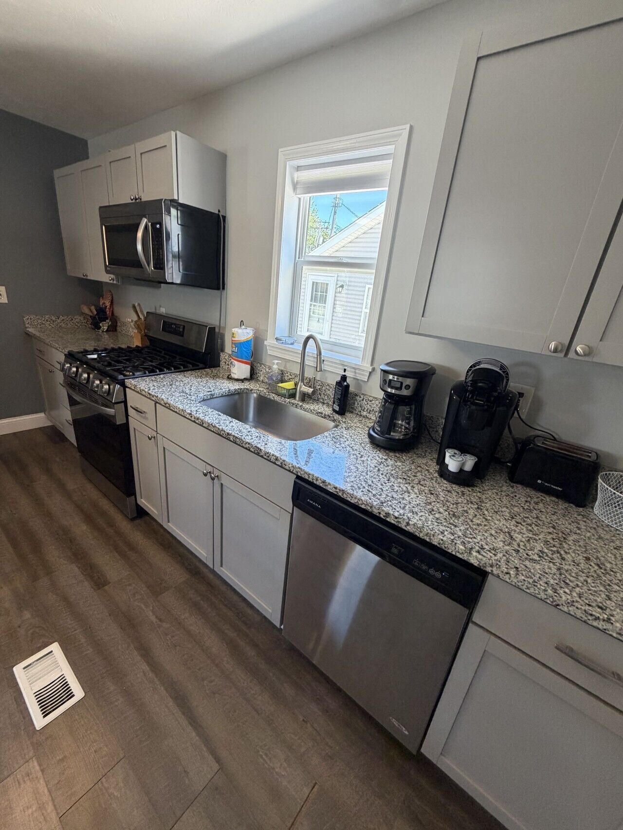 Fridge, microwave, oven, dishwasher