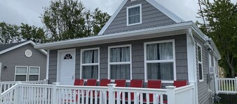 East End Strip: Walk to Lake & Township Park. Wine Country, Golf, Pet Friendly
