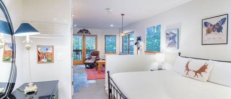 1 slaapkamer, een strijkplank/strijkijzer, gratis wifi, beddengoed