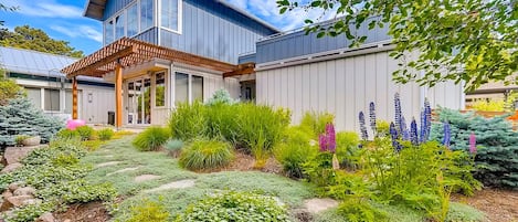 Xeriscape garden just below the Airbnb private deck