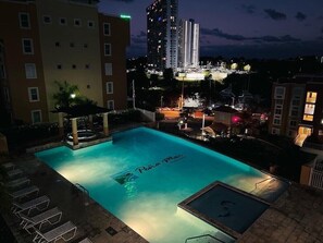 Alberca al aire libre 