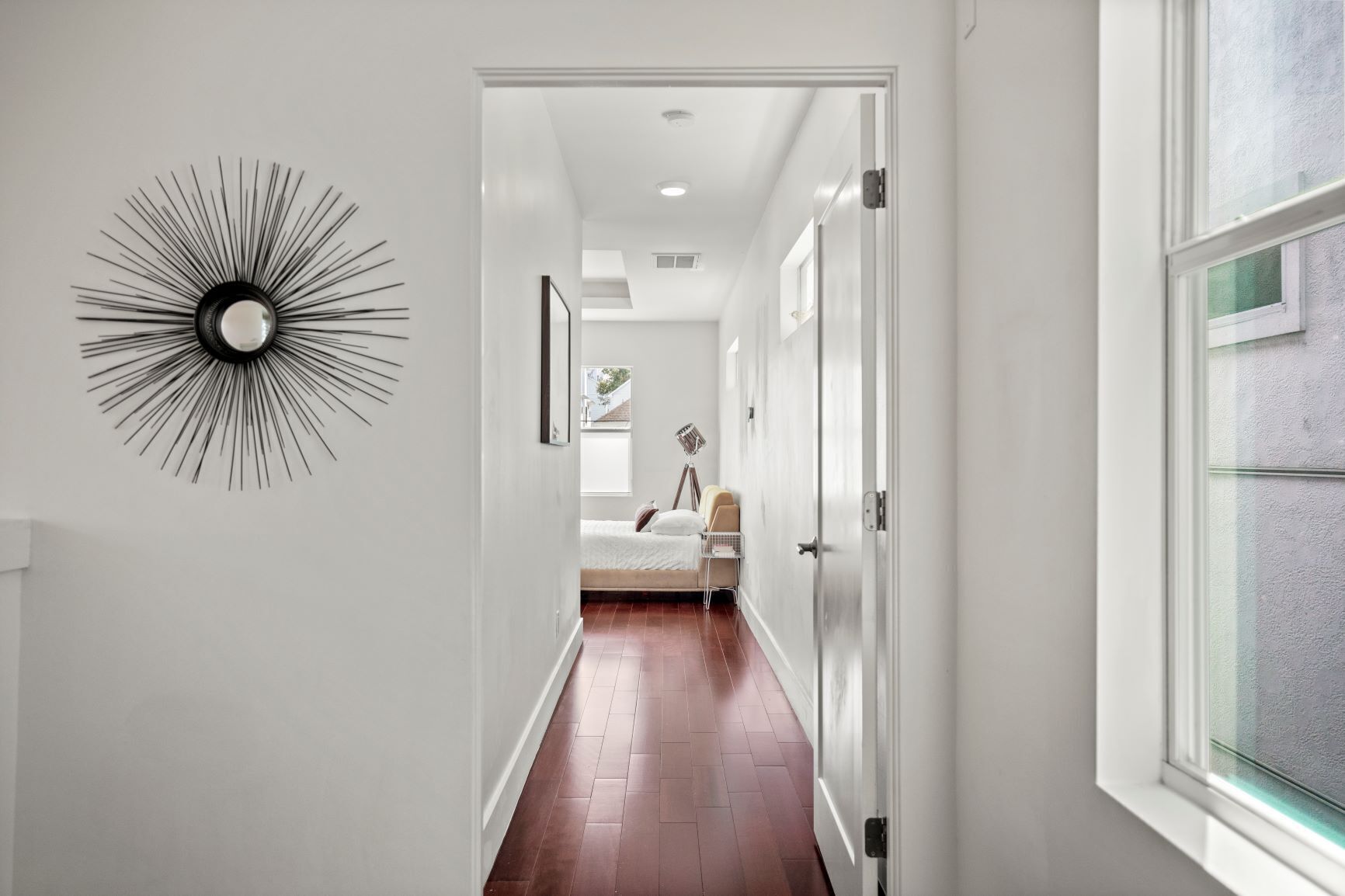 3 多间卧室、办公桌、熨斗/熨衣板、旅行婴儿床