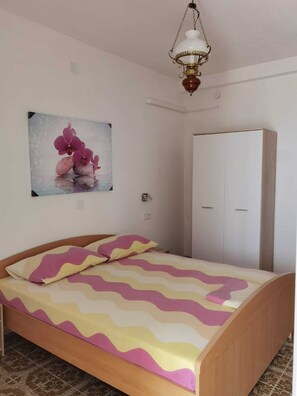 2 Schlafzimmer, Bügeleisen/Bügelbrett, Internetzugang