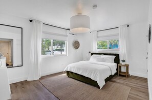 2 chambres, fer et planche à repasser, Wi-Fi gratuit, draps fournis
