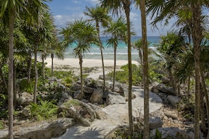 Suite, frente al mar | Vista a la playa o el mar