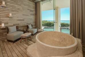 Couples treatment rooms, sauna, hot tub, steam room, hot springs