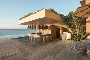 Bar accanto alla piscina