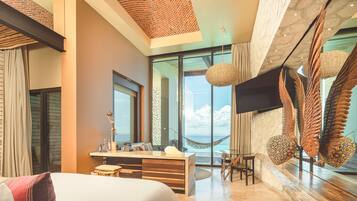 1 bedroom, Egyptian cotton sheets, premium bedding, down duvets