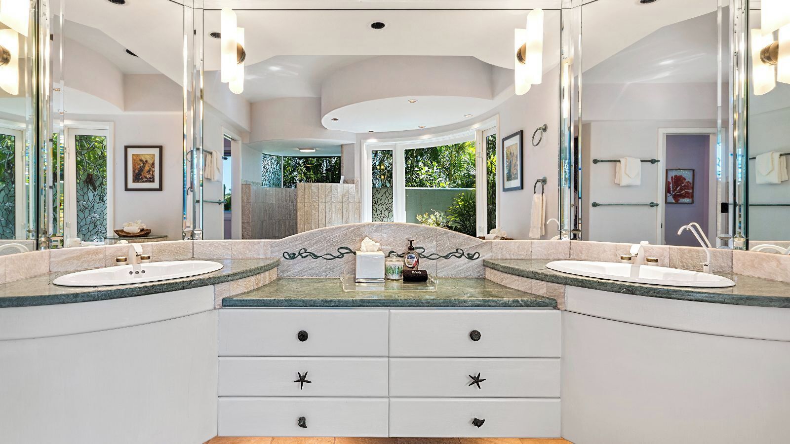 Bathtub, hair dryer, towels, soap