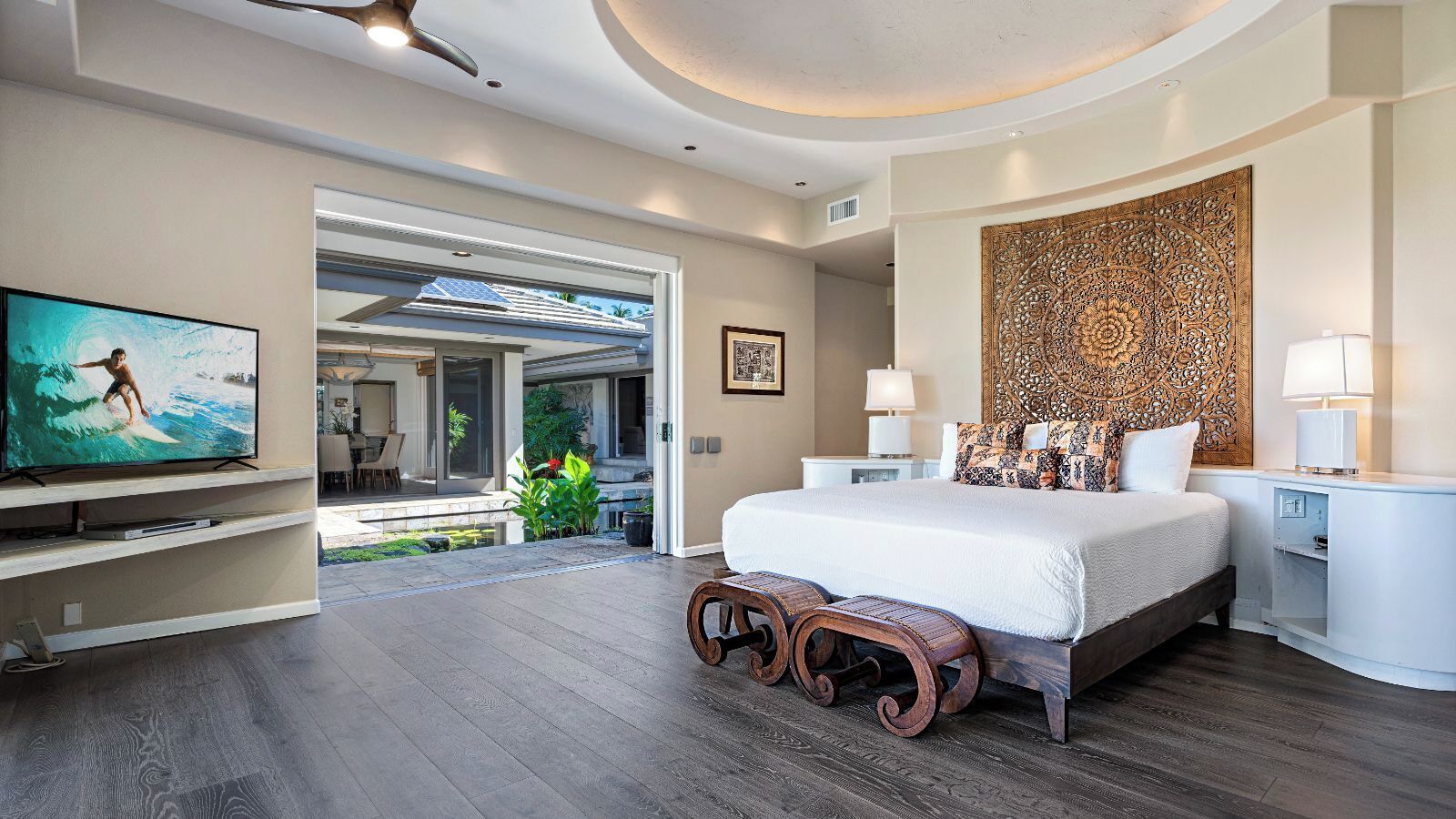 4 bedrooms, desk, iron/ironing board, WiFi