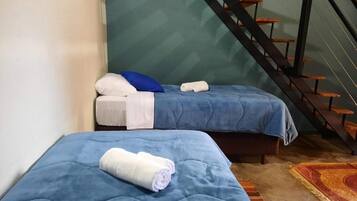 Habitació familiar | Minibar, cortines opaques, wifi gratuïta i roba de llit