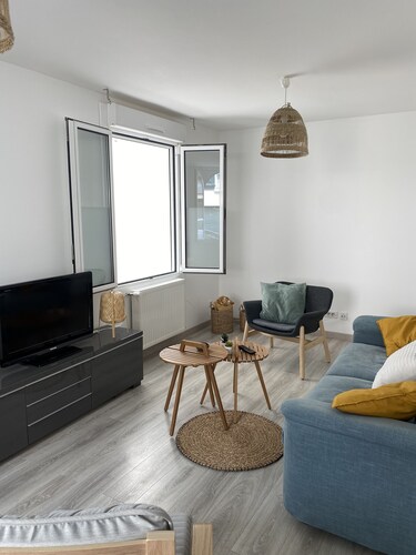 Charming T4 with wifi 5 min walk from town center and 10 min from the beach