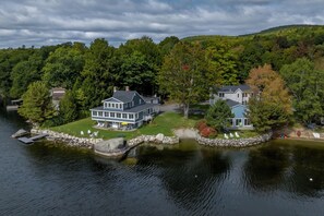 Exterior - Lakefront for 15, private beach and dock (Dedham)