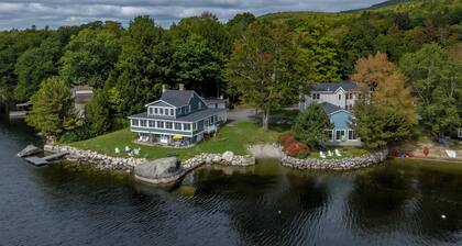 Lakefront for 15, private beach and dock