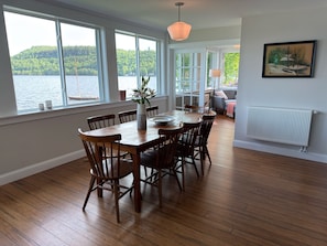 Dining - Lakefront for 15, private beach and dock (Dedham)